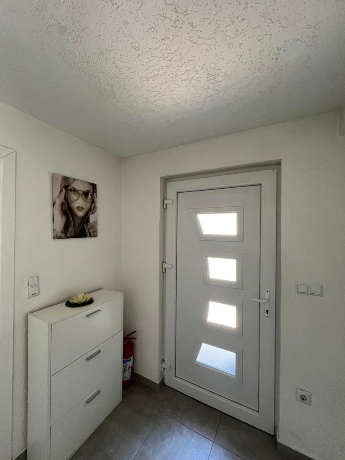 Apartman All Seasons Hotonj Extérieur photo